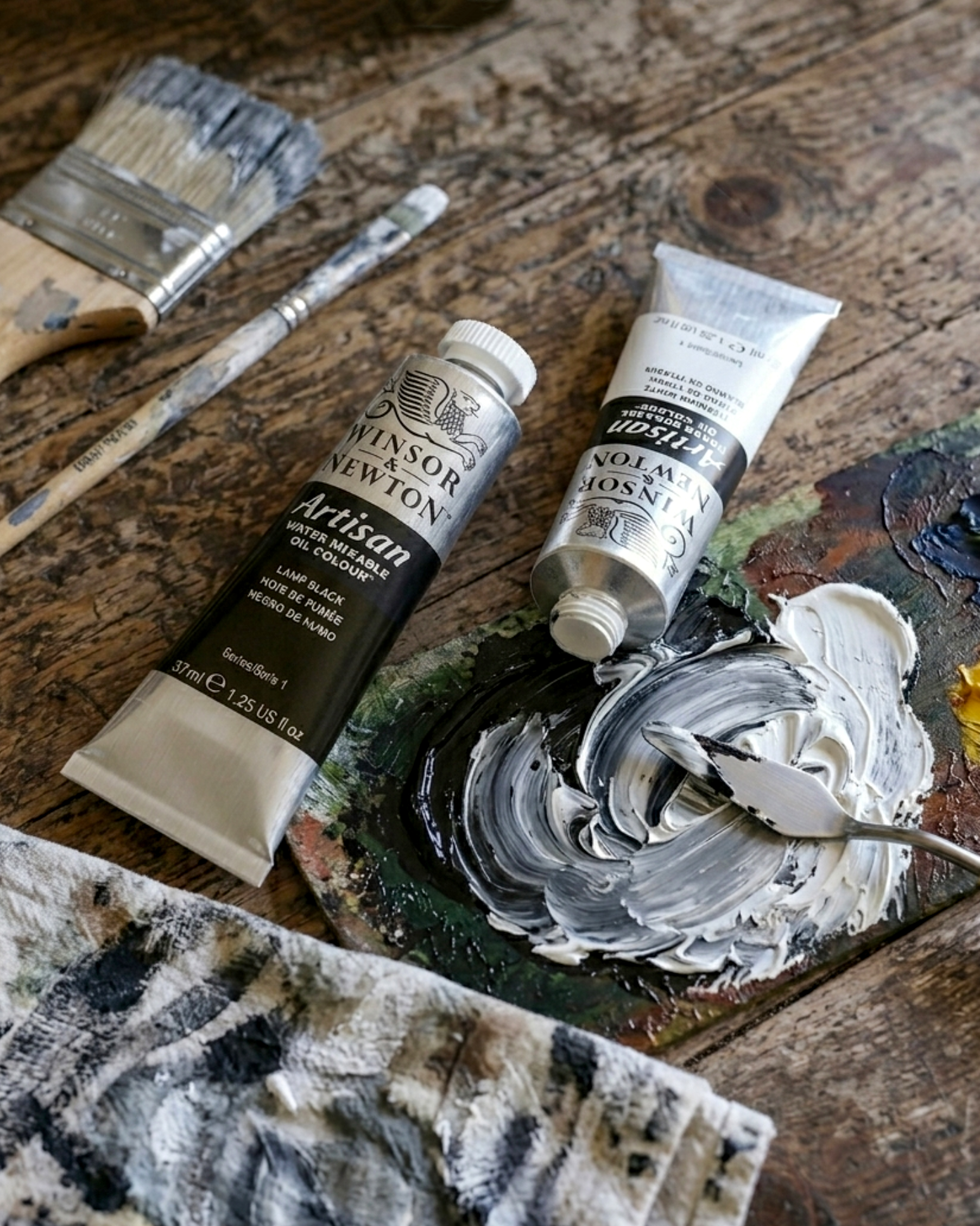 Vattenlöslig oljefärg, titanium white
