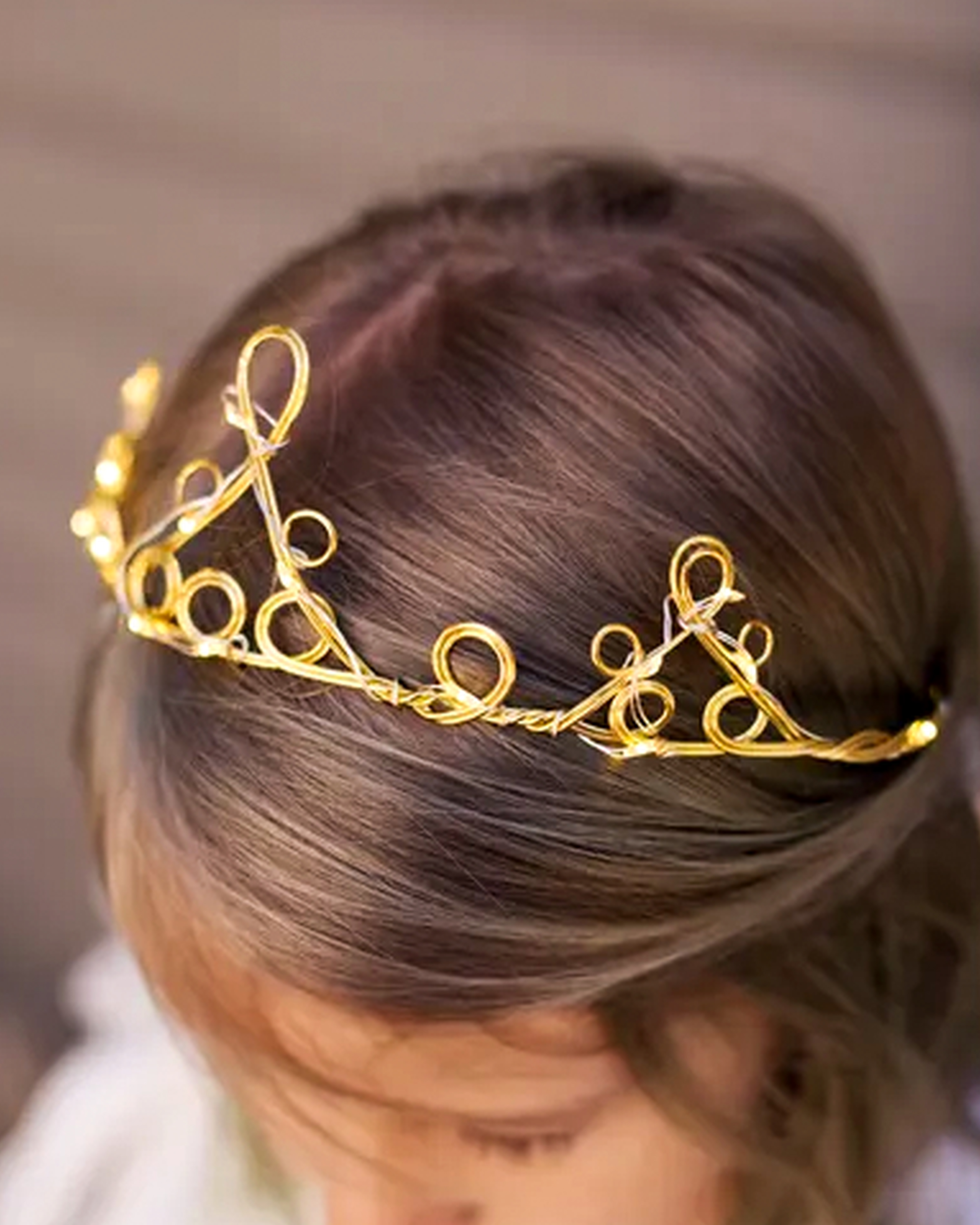 Diadem med ljusslinga